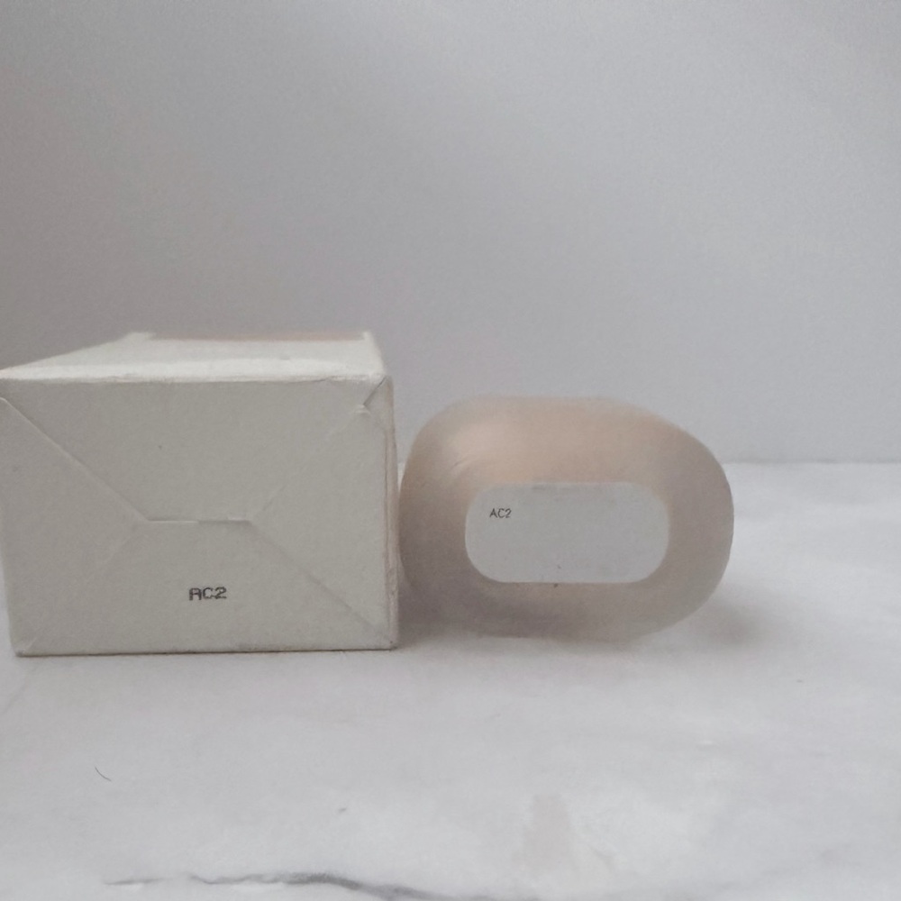 Haus Labs Triclone Skin Tech Foundation 200 Light Medium Neutral - Picture 6 of 6